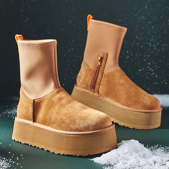 NWT! UGG Classic Dipper Stretch Boots! - Picture 3 of 13